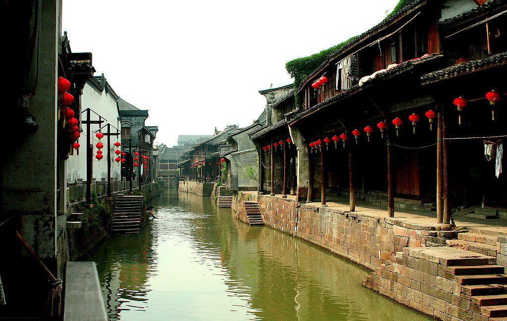 双人跨栏赛跑
